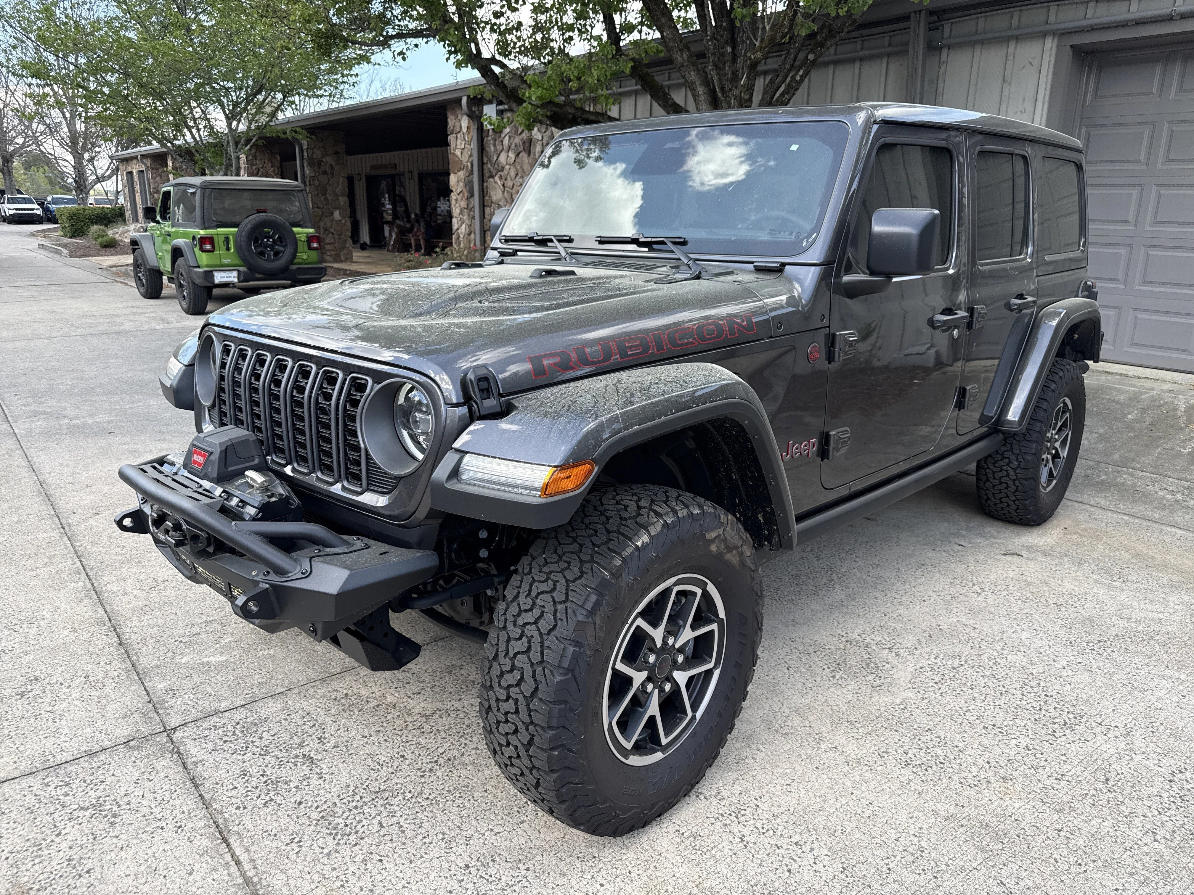 New 2026 Granite Crystal Metallic Clearcoat Jeep Rubicon image 3
