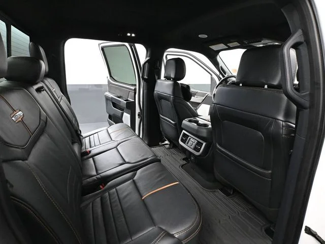 2024 Ford F-350 Super Duty Platinum - Photo 44