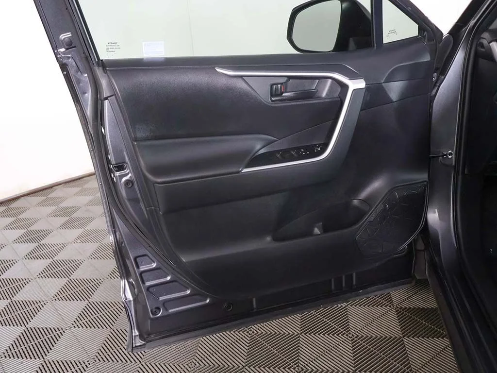 Used 2020 Gray Toyota LE image 19
