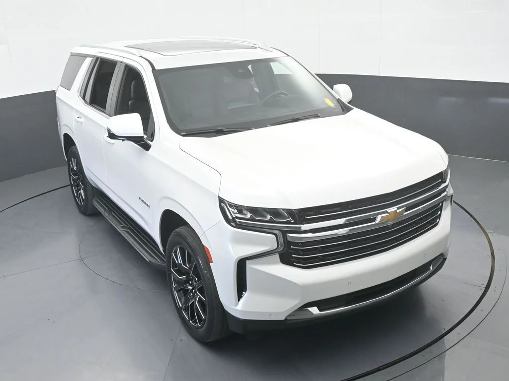 Used 2023 Iridescent Pearl Tricoat Chevrolet LT image 63