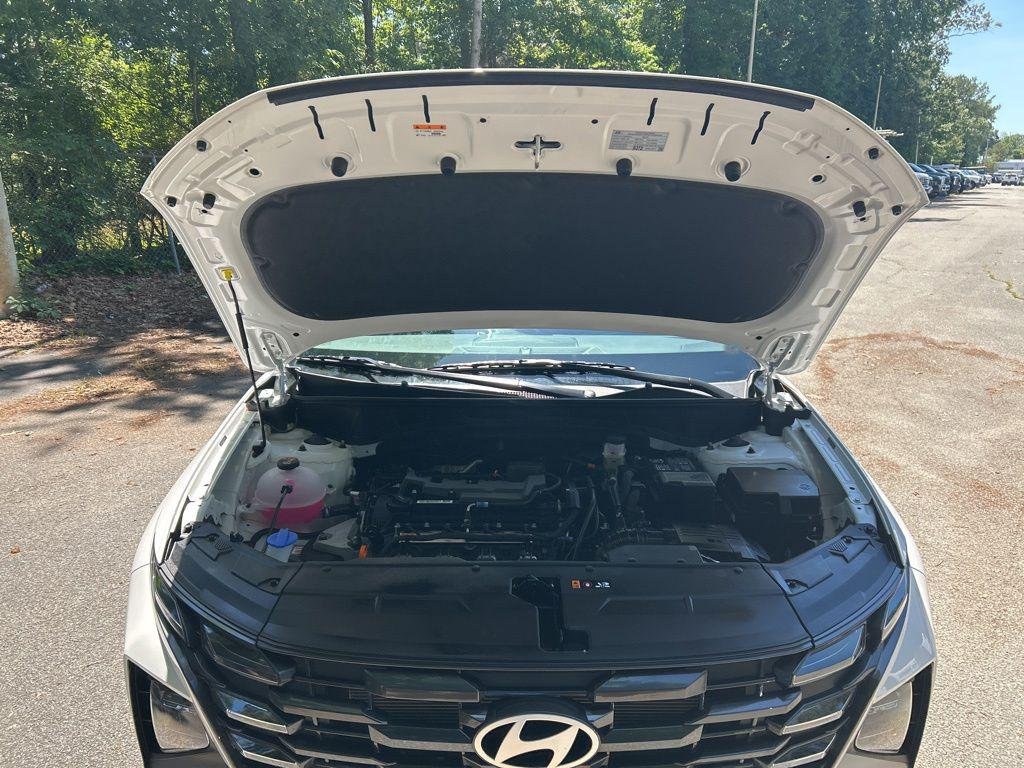 New 2026 White Hyundai SE AWD image 12