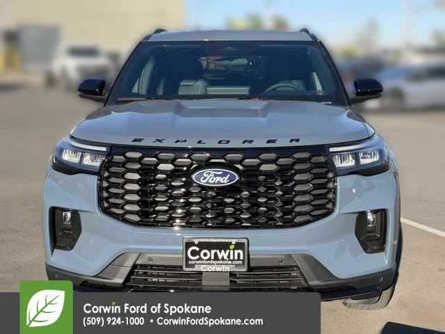 New 2027 Vapor Blue Metallic Ford ST-Line image 6