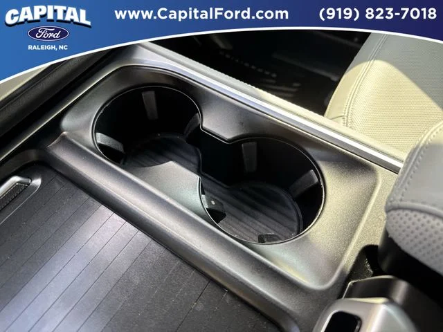 Used 2025 White Ford Platinum image 32