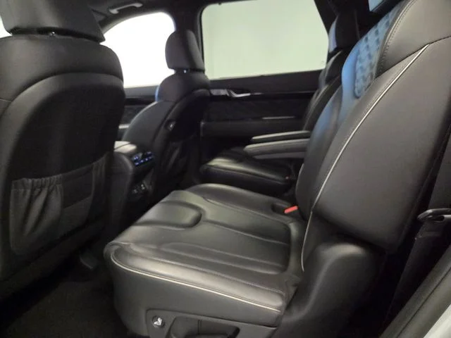 Used 2022 Silver Hyundai Calligraphy image 12