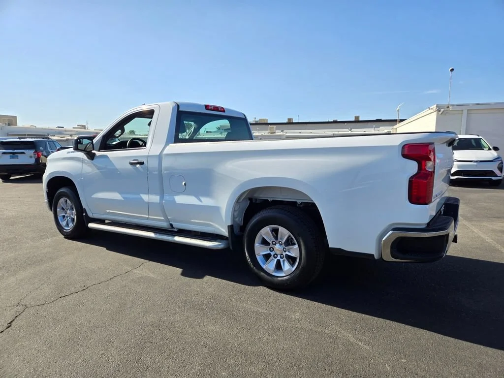 Used 2025 Summit White Chevrolet WT image 4