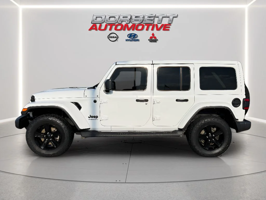 Used 2023 Bright White Jeep Sahara Altitude image 9