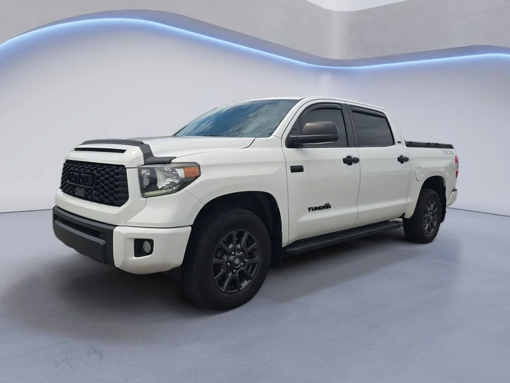 2021 Toyota Tundra SR5 5.7L 4WD Crew Max Short Bed's photo