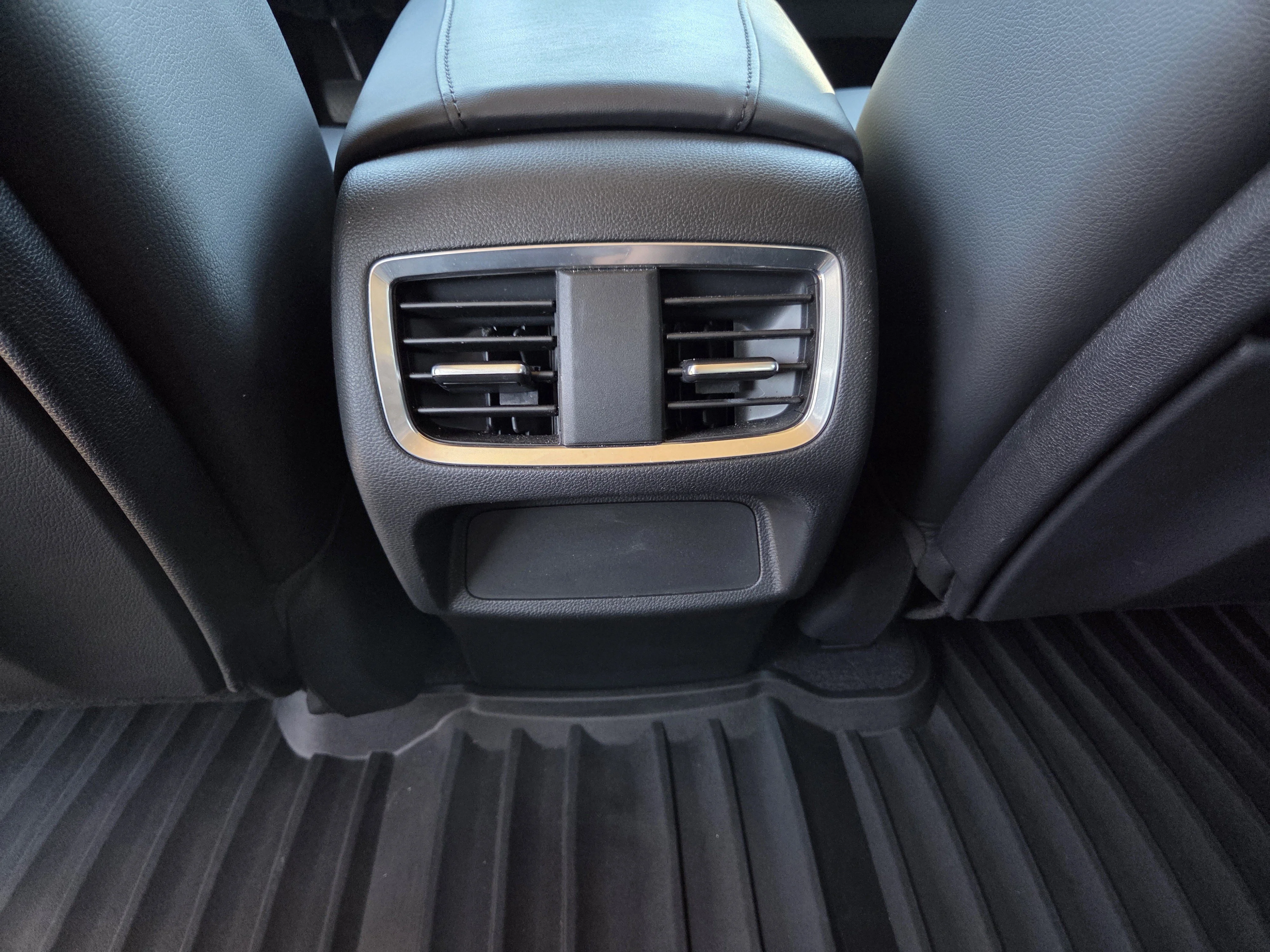 Used 2023 Liquid Carbon Metallic Acura RDX image 45