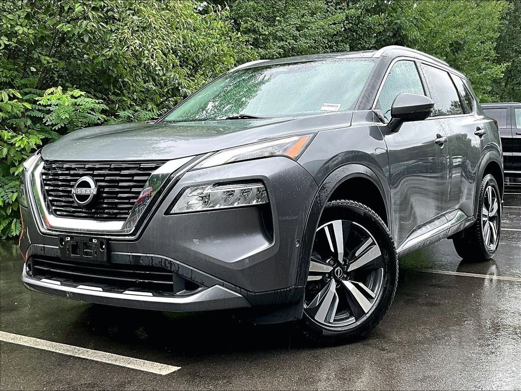 Used 2023 Gray Nissan SL image 3