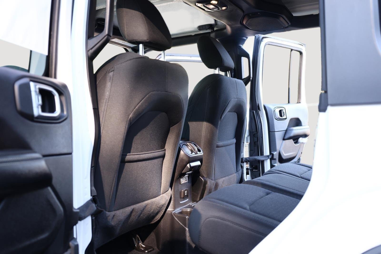 Used 2020 Bright White Clearcoat Jeep Sahara image 16