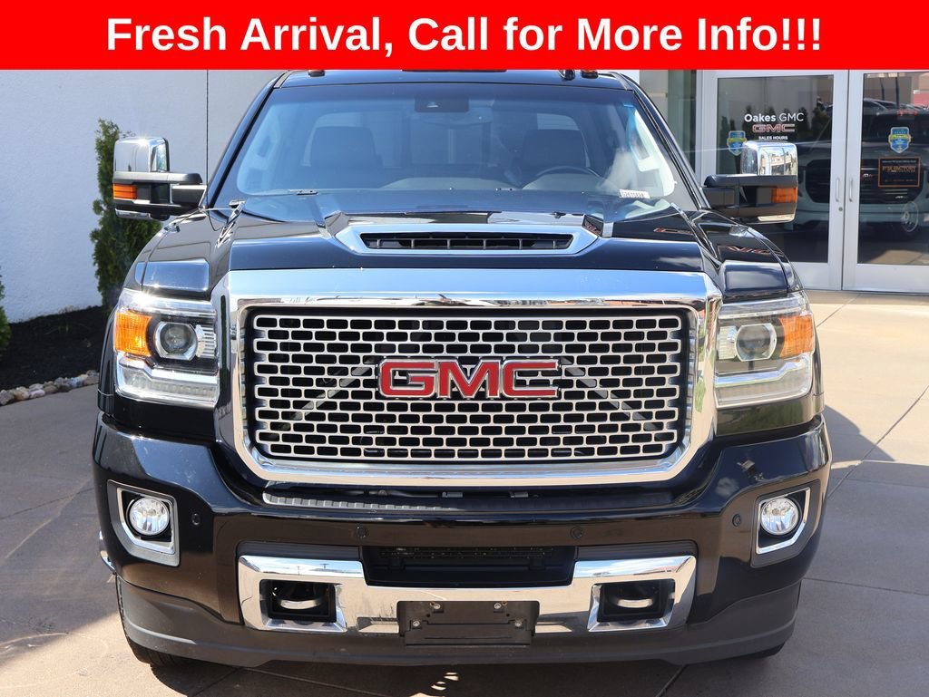 Used 2017 GMC Sierra 3500 Denali HD Denali with VIN 1GT42YEY8HF185884 for sale in Kansas City