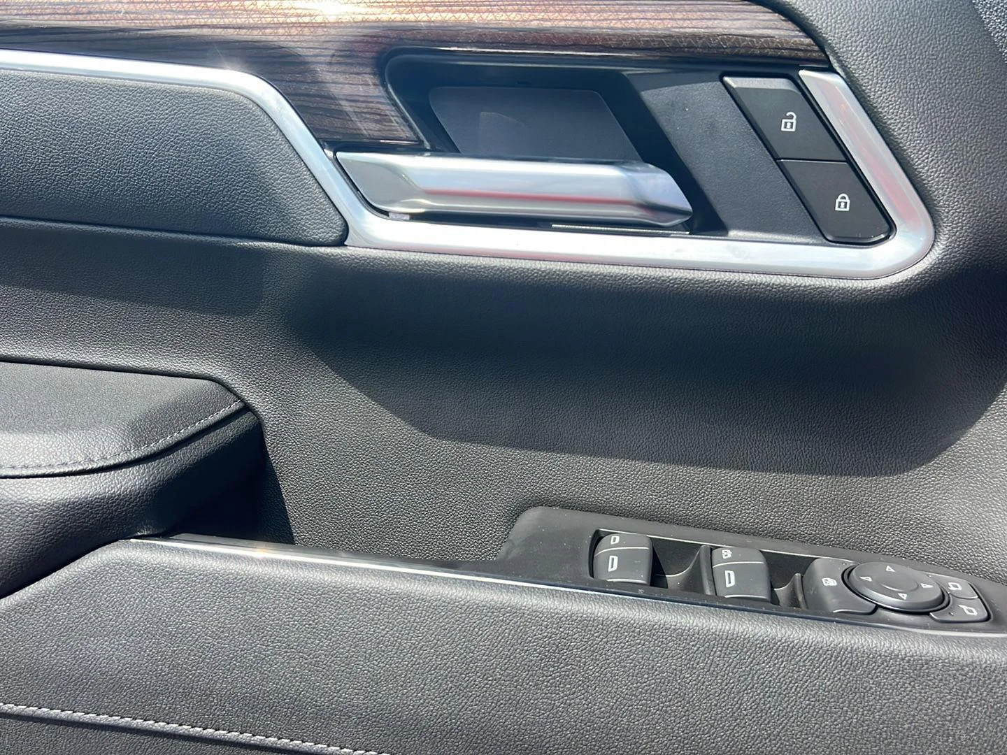 2026 Chevrolet Silverado 1500 LT - Photo 12