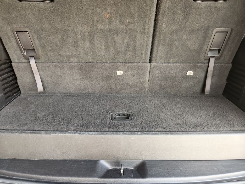 Used 2017 Quicksilver Metallic GMC SLE image 34
