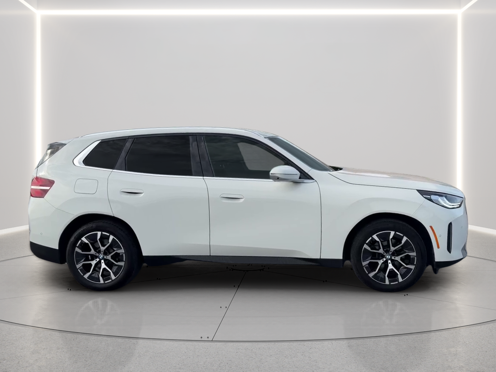 Used 2026 White BMW 30 xDrive image 4