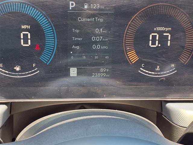 Used 2024  Hyundai  image 28