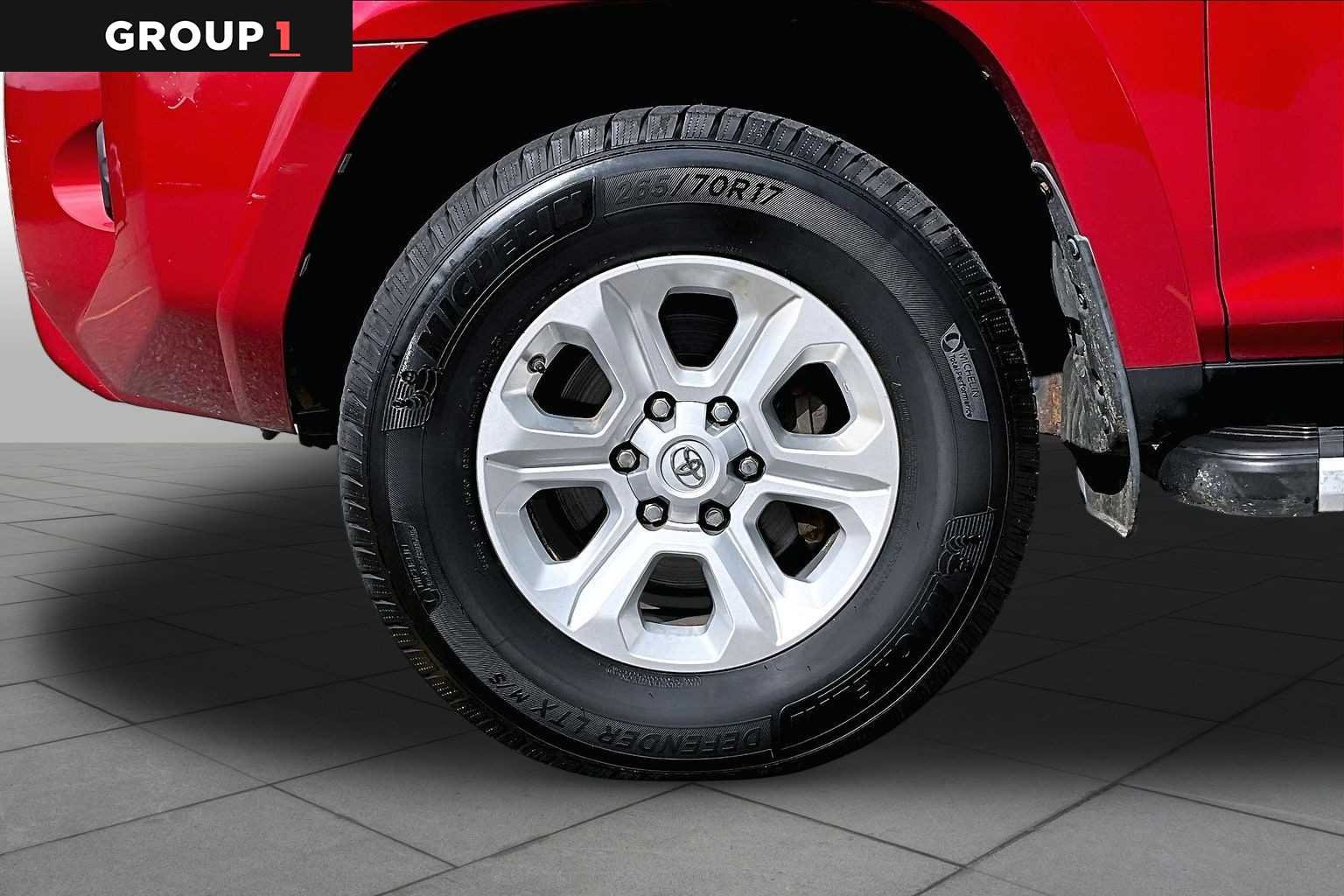 Used 2016 Barcelona Red Metallic Toyota SR5 Premium image 11