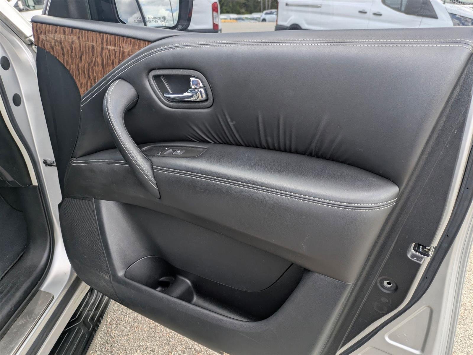 Used 2017 Brilliant Silver Nissan Platinum image 34