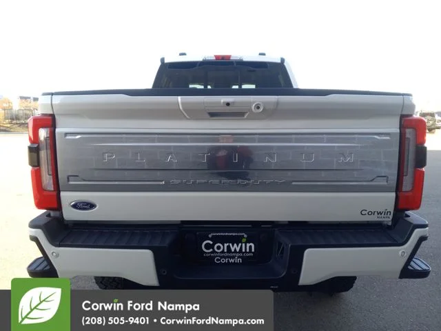New 2026 Star White Metallic Tri-Coat Ford Platinum image 4