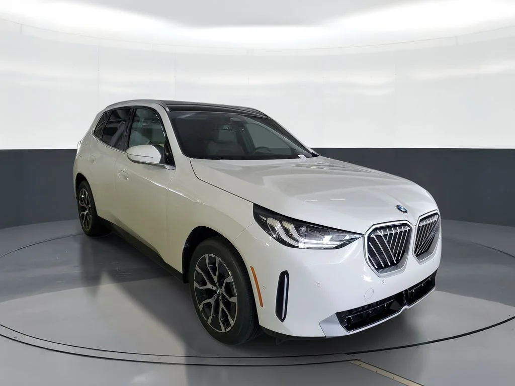 New 2026 White BMW 30 xDrive image 2
