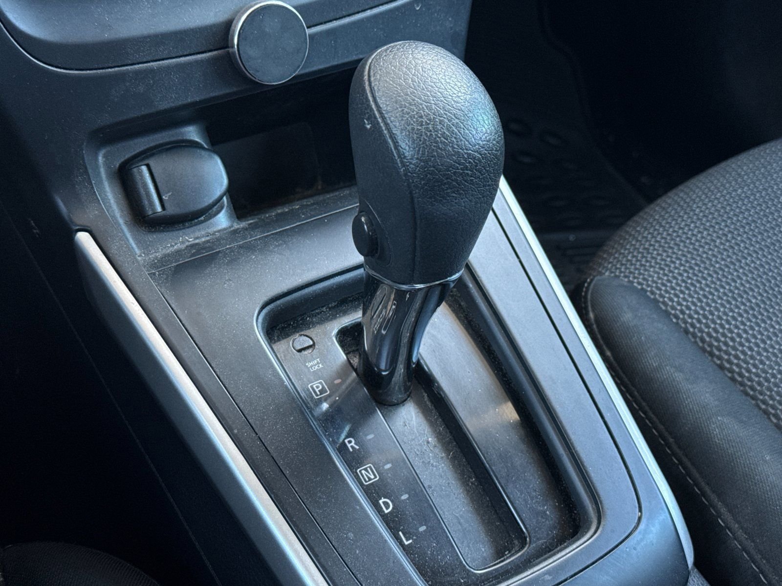 Used 2019 White Nissan S image 19