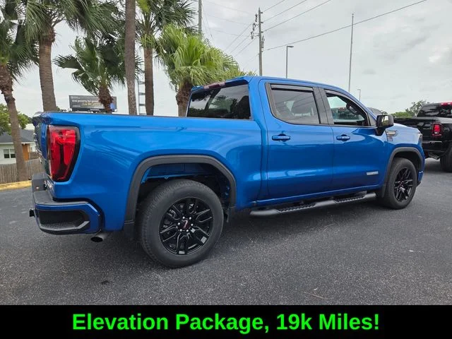 Used 2023 Blue GMC Elevation image 8