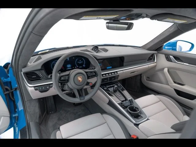 Certified Used 2025  Porsche Carrera image 47