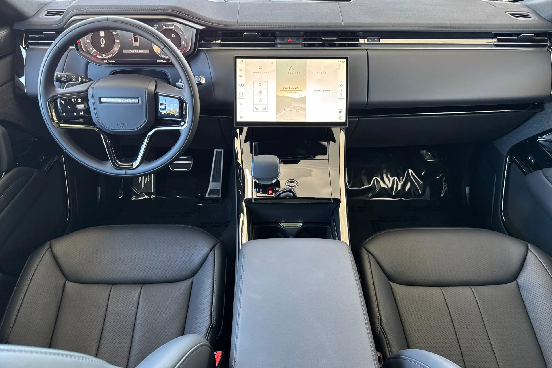New 2026 Santorini Black Land Rover Dynamic SE image 3