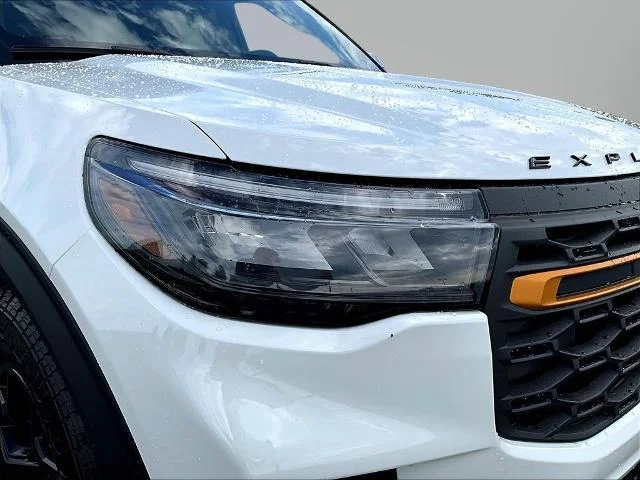 New 2026 Star White Metallic Tri-Coat Ford Tremor® image 65