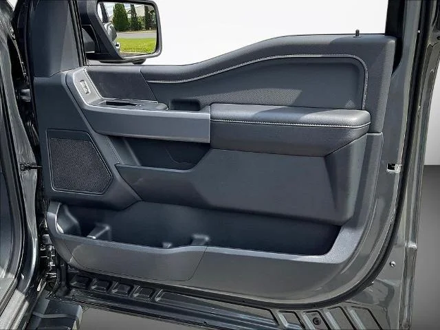 New 2026 Carbonized Gray Metallic Ford XLT image 69