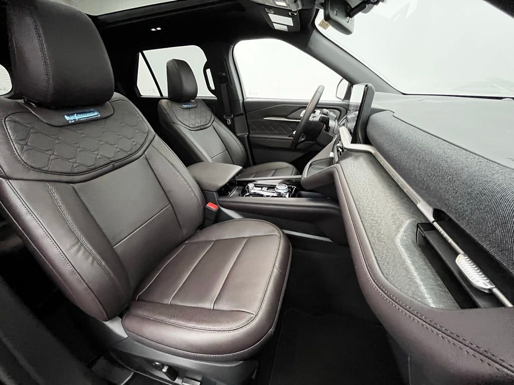 New 2026 Black Ford Platinum image 36