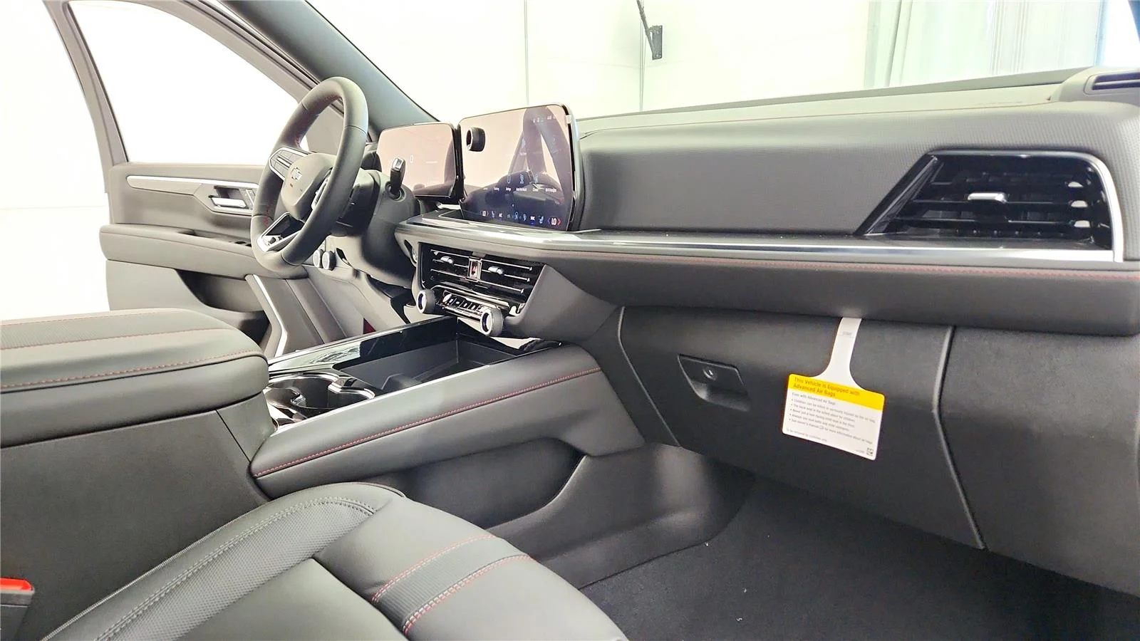 2026 Chevrolet Suburban RST - Photo 37
