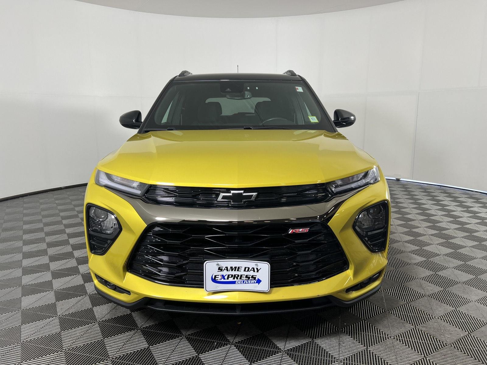 Used 2023 Yellow Metallic Chevrolet RS image 28