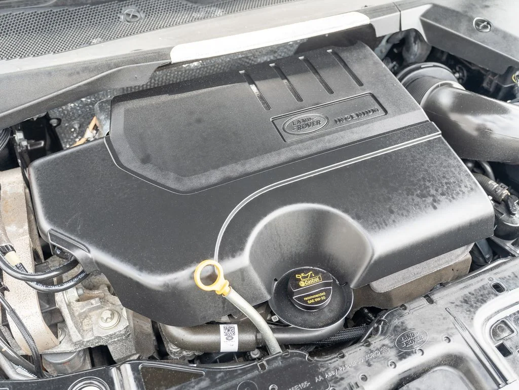 Used 2023 Black Land Rover S image 37