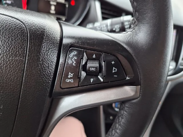 2022 Chevrolet Trax LT - Photo 19