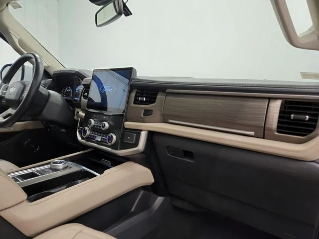 Used 2024 White Ford Limited image 39