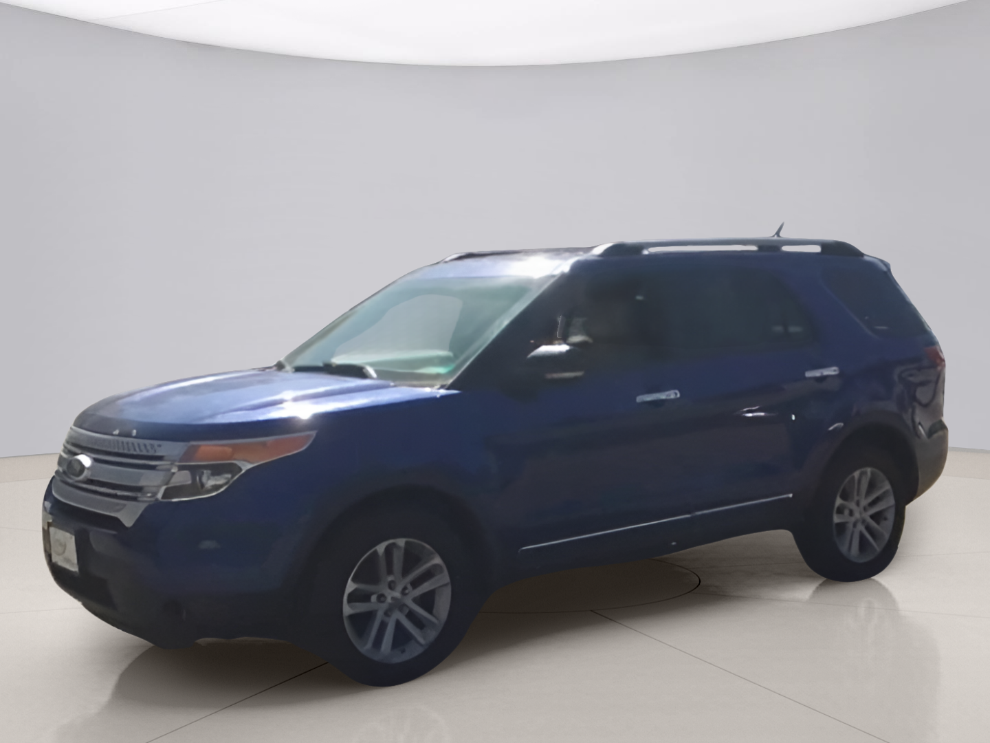 2013 Ford Explorer XLT photo 2
