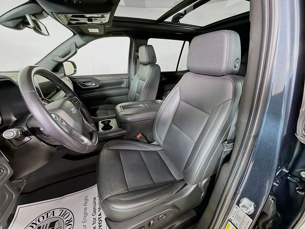 Used 2021 Gray Chevrolet Z71 image 12