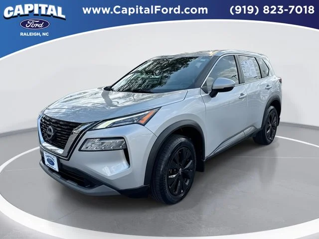 Used 2022 Silver Nissan SV image 1