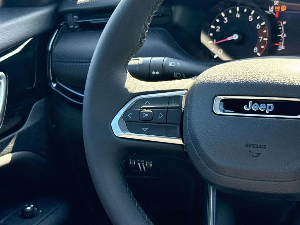 New 2026 Black Jeep Latitude image 16