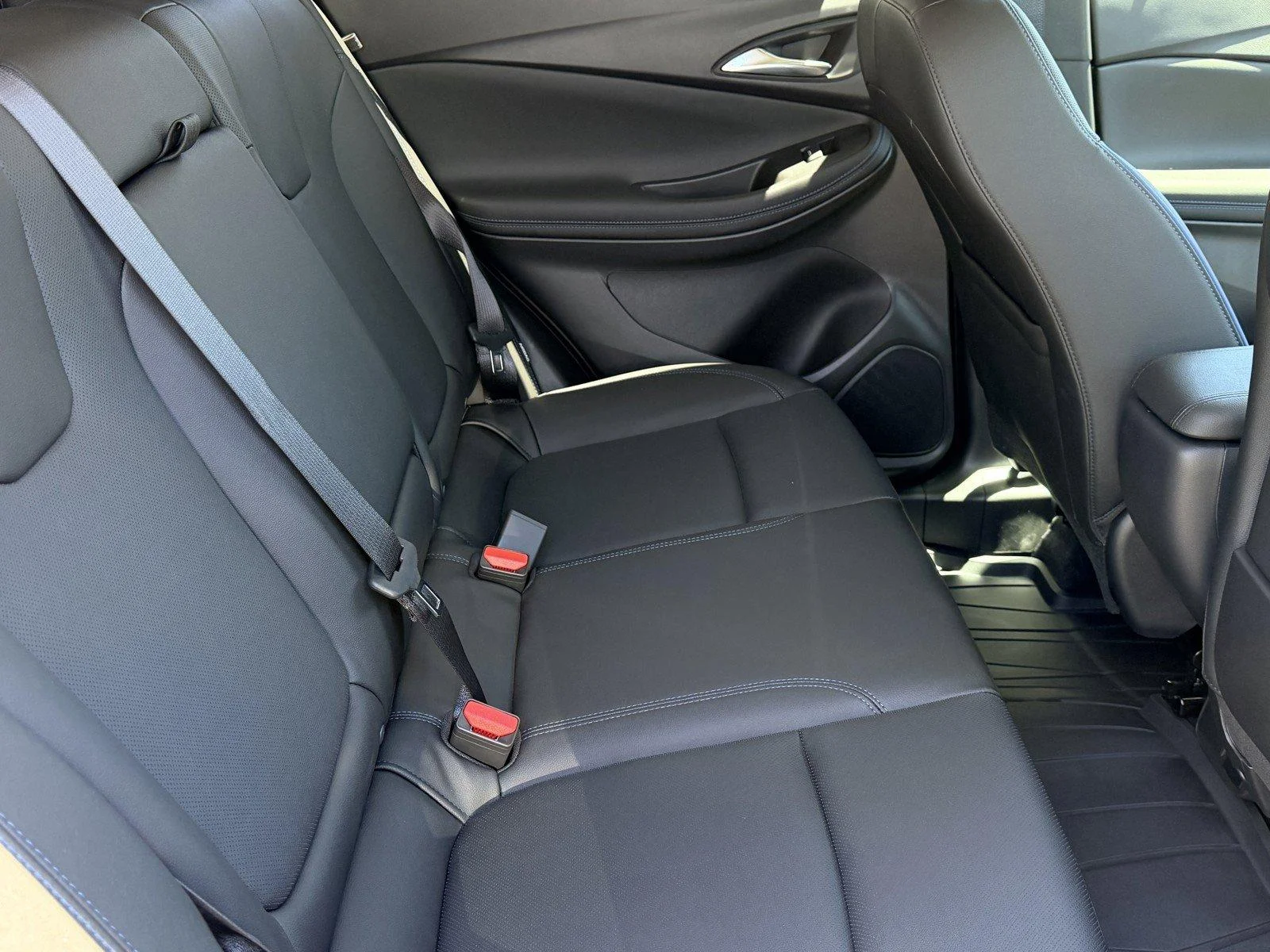 New 2026 Ebony Twilight Metallic Buick Sport Touring image 10
