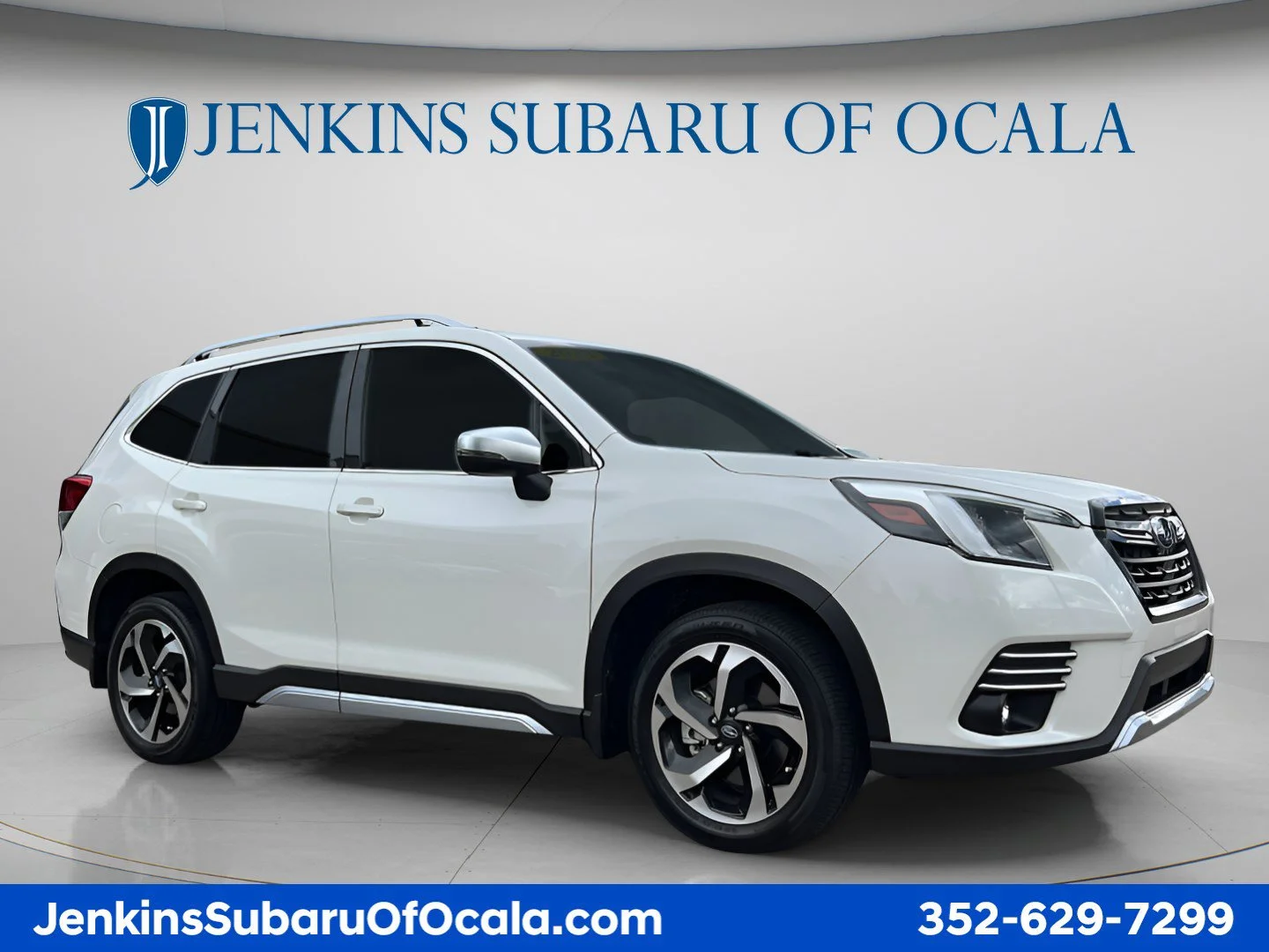 Used 2023 Crystal White Pearl Subaru Touring image 1