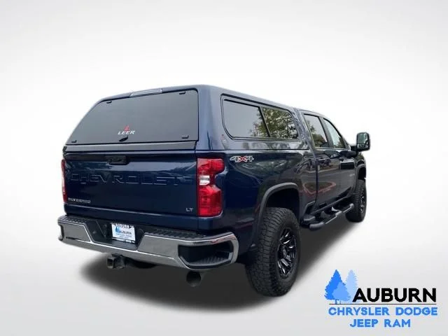 Used 2022 Blue Chevrolet LT image 7