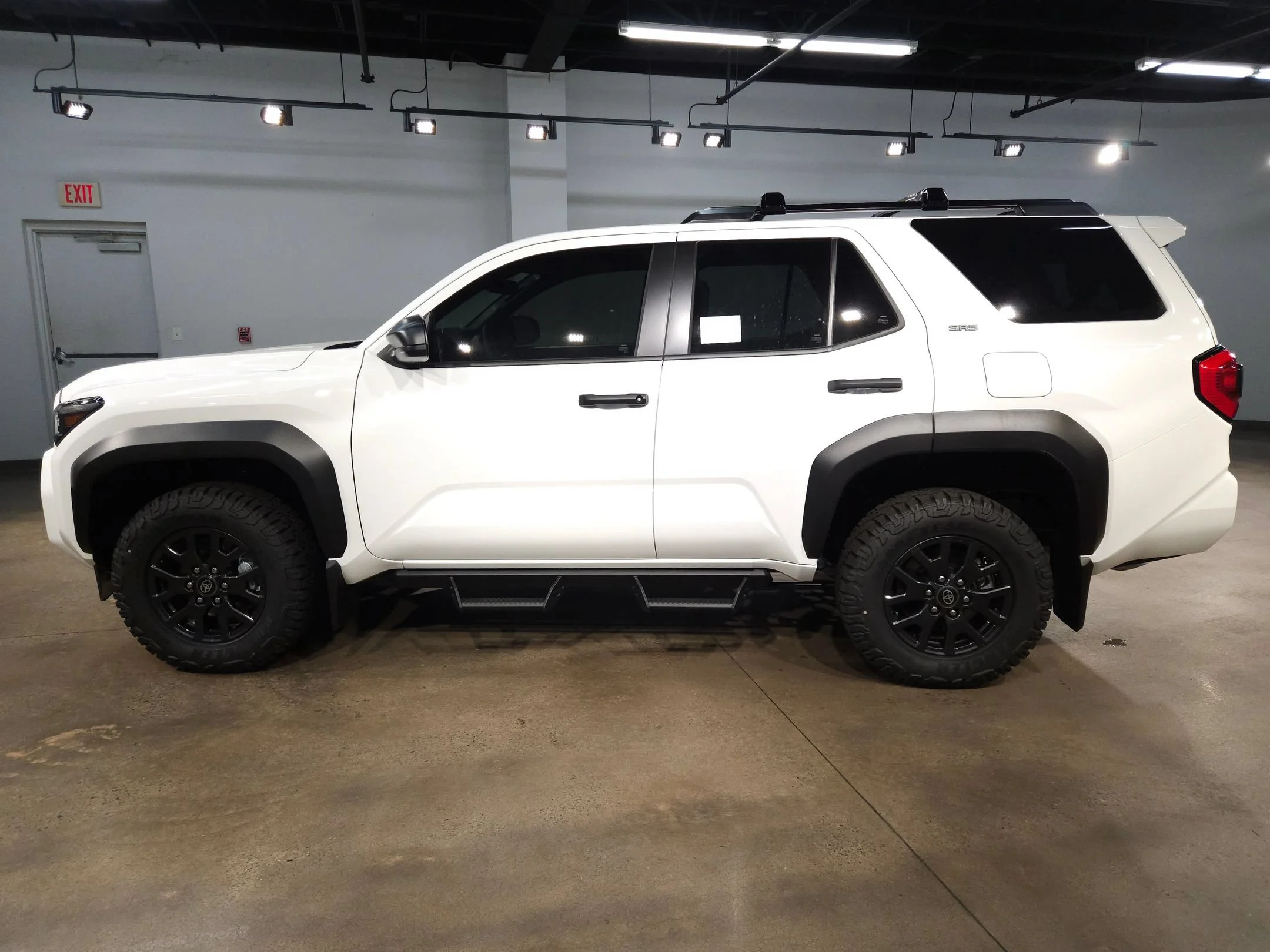 New 2026 Ice Cap Toyota SR5 image 4