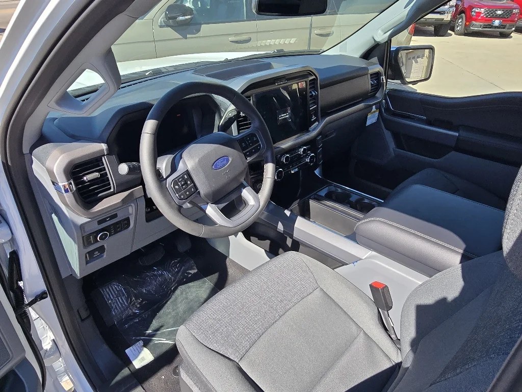 New 2026 White Ford XLT image 9