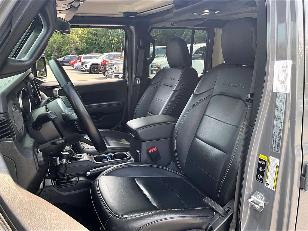 Used 2021 Sting-Gray Clearcoat Jeep Unlimited Sahara image 10