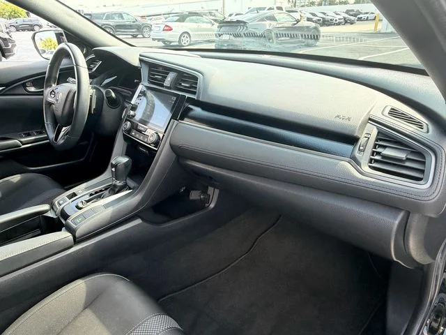 Used 2021  Honda Sport image 15