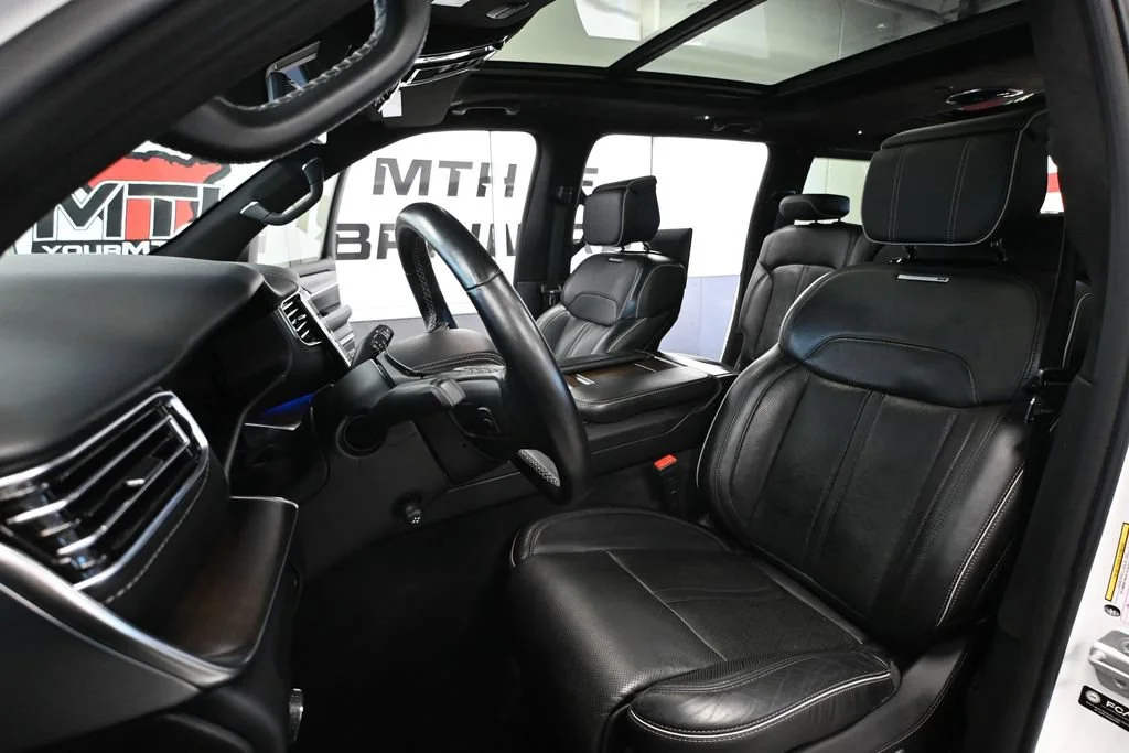 Used 2022 White Jeep Series II image 18