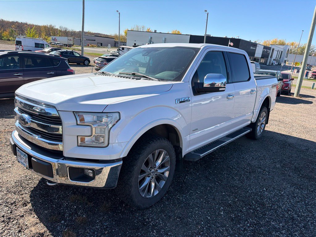 Used 2016 White Ford Lariat image 1