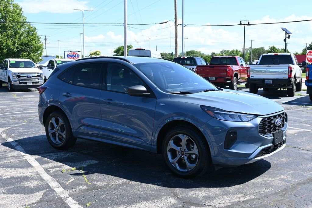 Certified Used 2023 Vapor Blue Ford ST-Line image 7