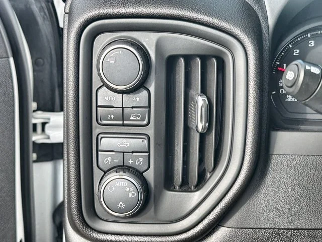 2026 Chevrolet Silverado 1500 Custom - Photo 17